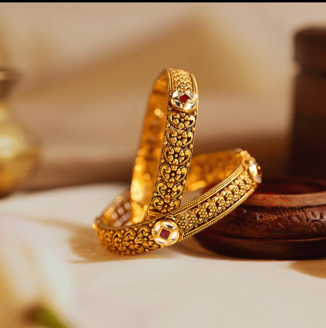 Timeless Antique Gold Bangles with Royal Embellishments