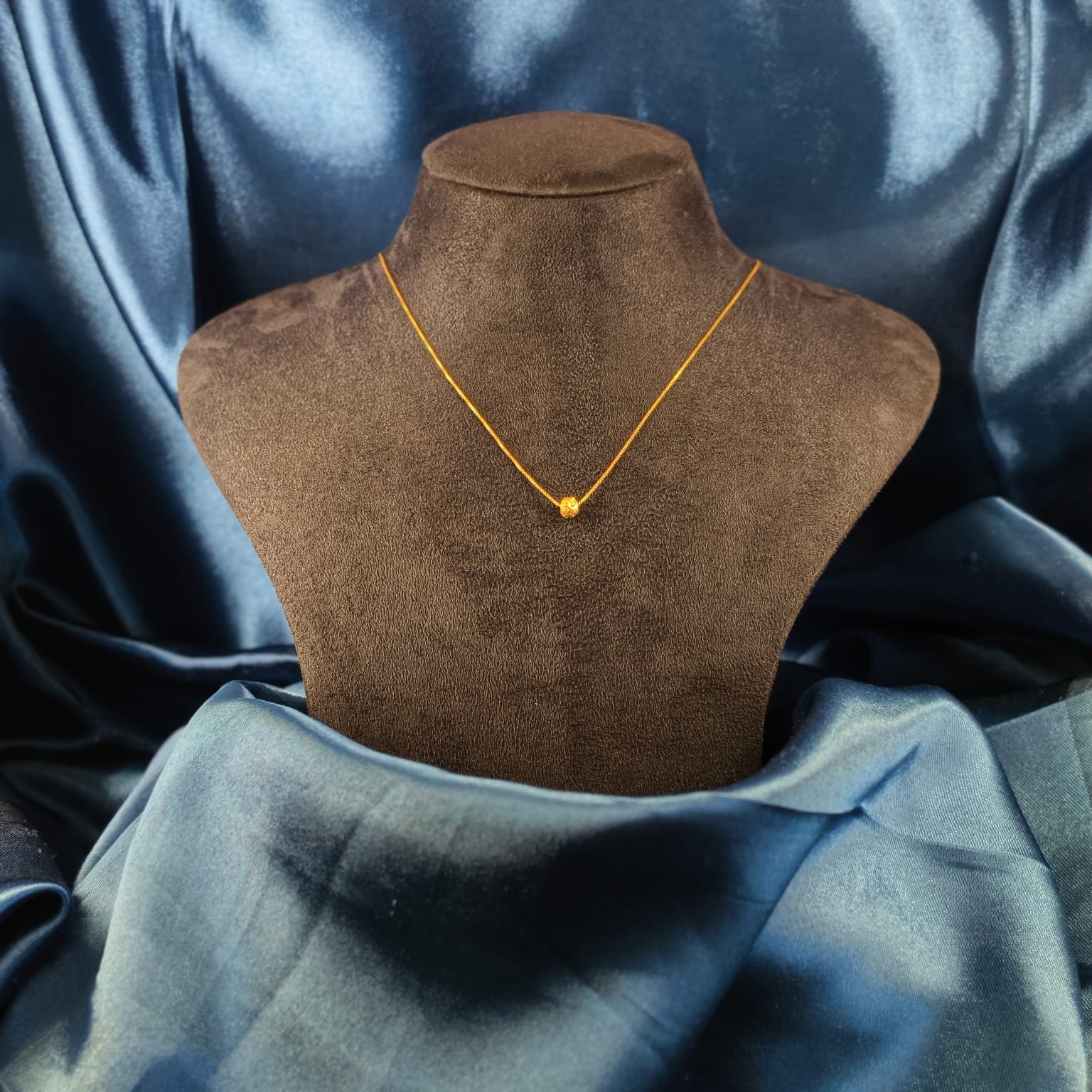 Solis Gold Pendant Necklace