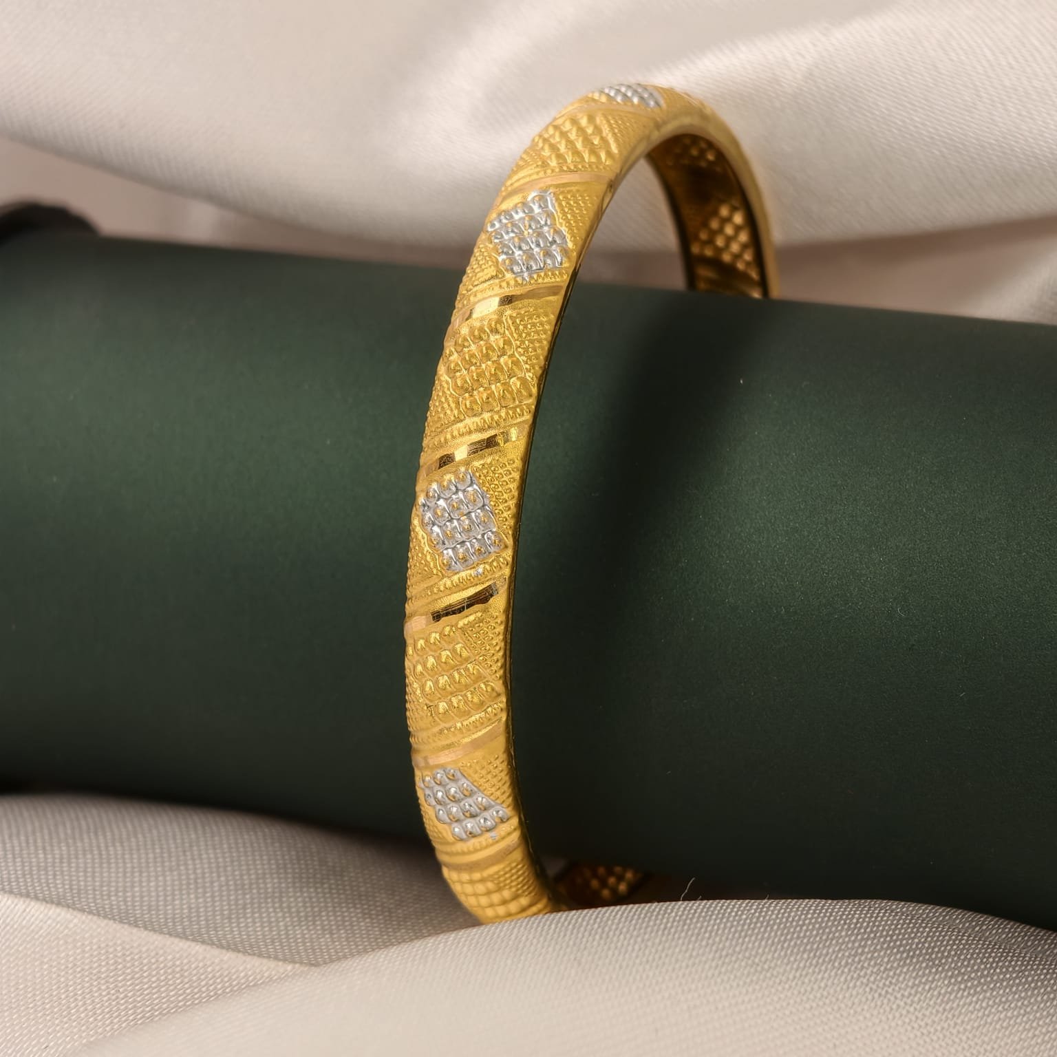 Aurelia Weave Bangle