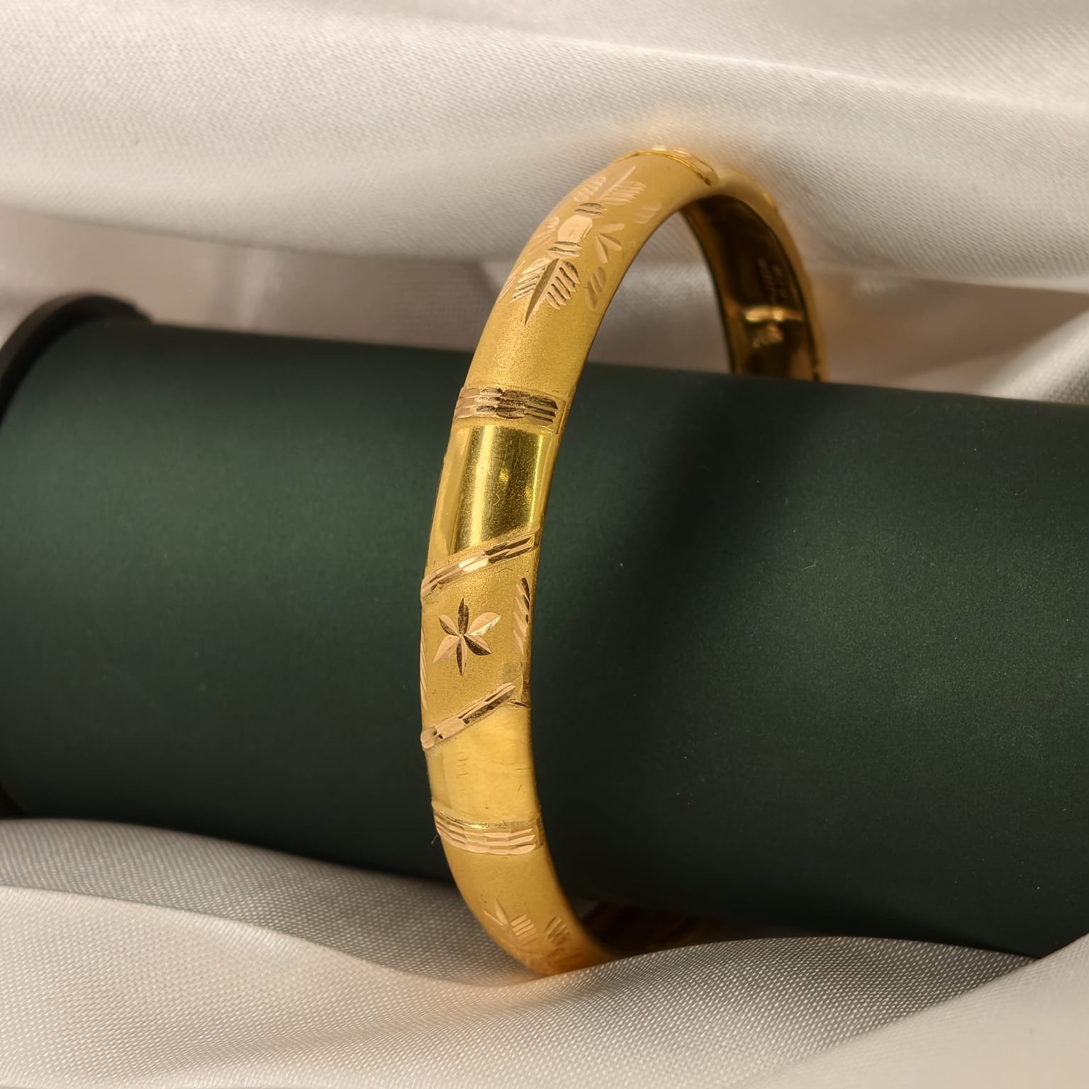 Floral Harmony Bangle