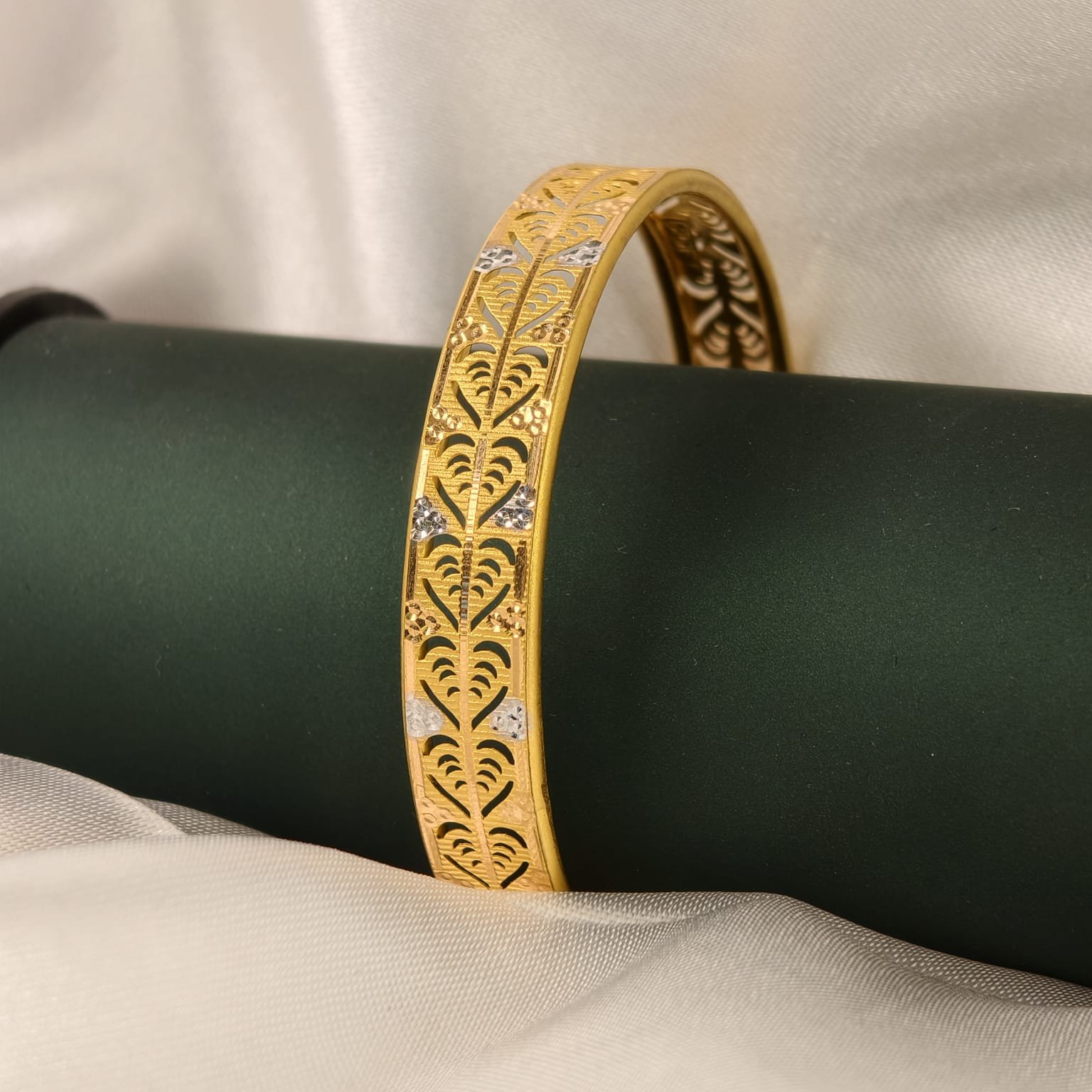 Verdant Filigree Bangle